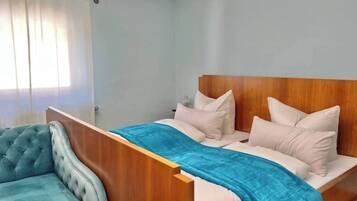 2 Schlafzimmer, Bügeleisen/Bügelbrett, kostenloses WLAN, Bettwäsche