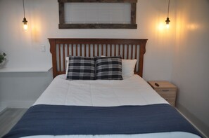 2 slaapkamers, een bureau, een strijkplank/strijkijzer, gratis wifi