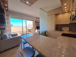 Interior - NEW! T2, 35m2, quiet, A/C, near beaches, 47 sqM terrace (Menton)