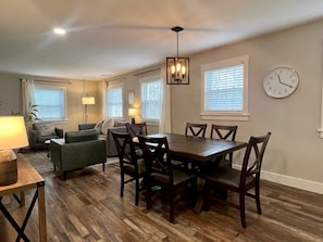 Dining - Peaceful Home near Historic Strasburg (Lancaster)