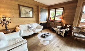 Living area - Apartment Near Rochebrune Cable Car (Megeve)