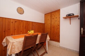 House | Dining - Vacation Home, Two Bedroom With Sea View (Vela Luka)