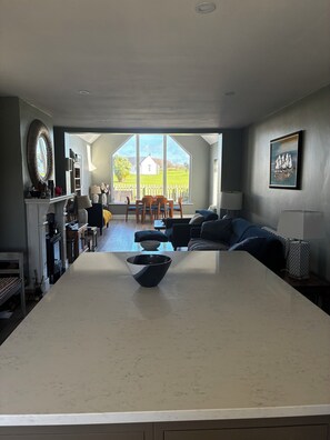 تلفزيون ذكي