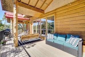 Terrace/patio - Grand Lake Waterfront Getaway w/ Boat Slip! (Eucha)