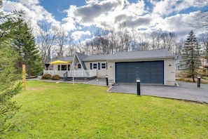 Exterior - Game Room, Hot Tub & Fire Pit: Pocono Lake Escape! (Pocono Lake)