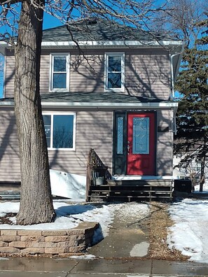 تفاصيل الفندق من الخارج