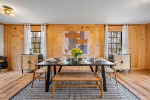 Dining - Family Getaway to Bear Paw! Theatre, Firepit, Hot tub! (Sevierville)