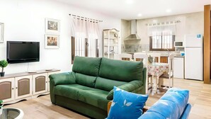 Living area - Chalet con piscina privada familias (Conil de la Frontera)