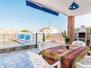 Deluxe Chalet, Patio, Garden View | BBQ/picnic Area