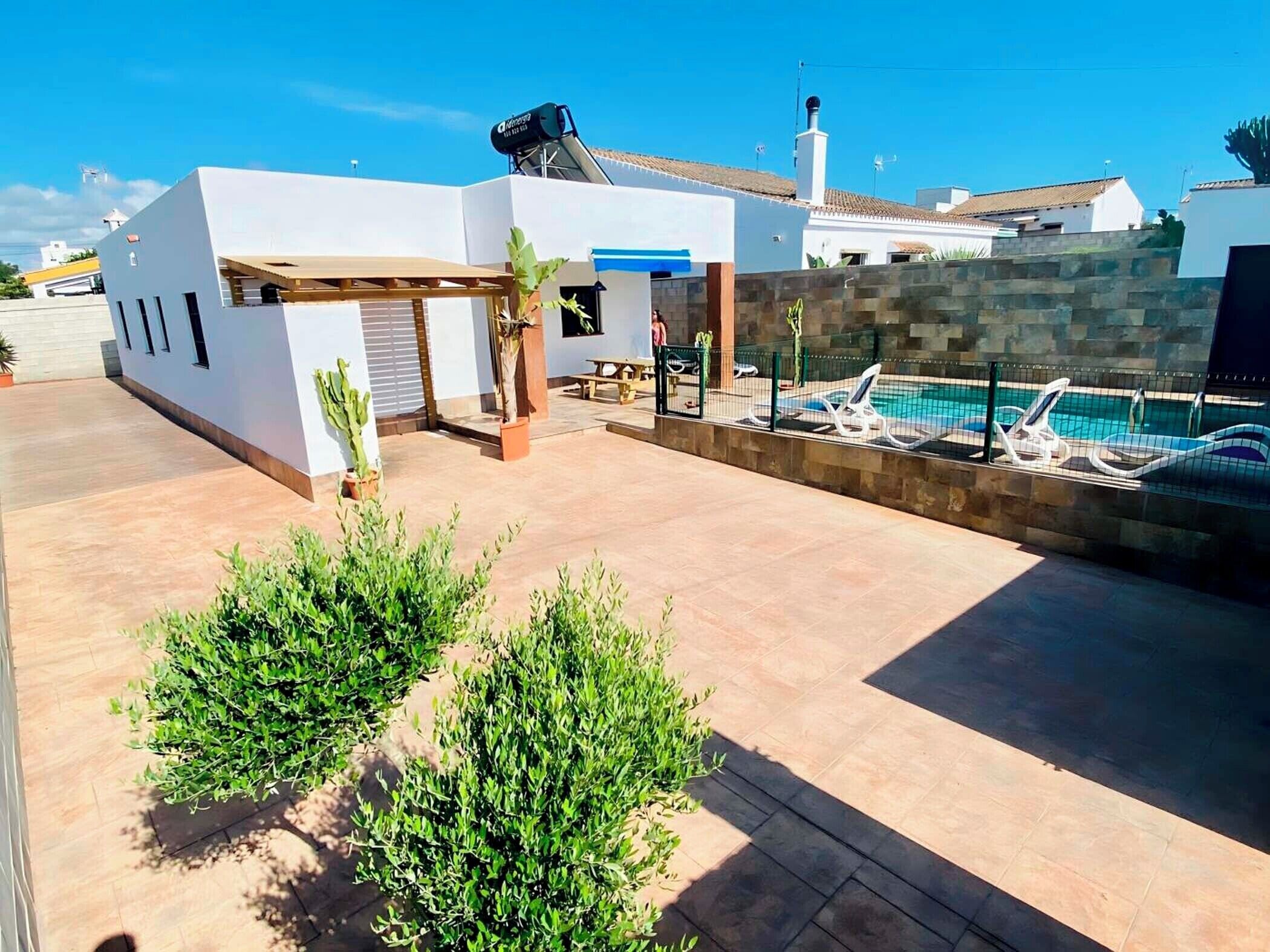 Deluxe Chalet, Patio, Garden View | Terrace/patio