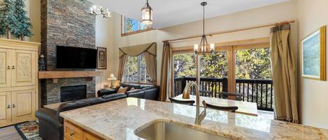 Condo (3 Bedrooms) | Exterior