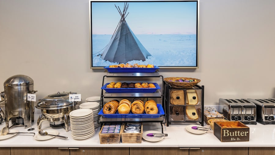 Aviator Suites Hotel Juneau Airport