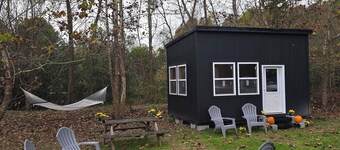 Creekside Cabin - 20 Peaceful Acres with Pond View