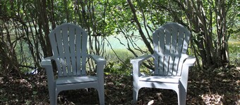 Creekside Cabin - 20 Peaceful Acres with Pond View
