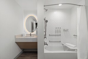 Accessible bathroom - Towneplace Suites By Marriott Opelika Auburn (Opelika)