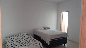 2 dormitoris, Internet i roba de llit