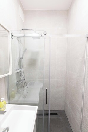 Handtücher, Toilettenpapier