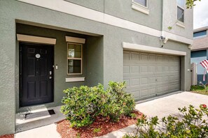 تفاصيل الفندق من الخارج