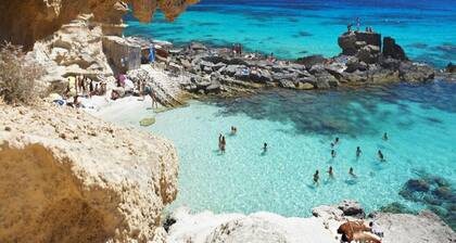 Chalet cerca al pueblo con piscina