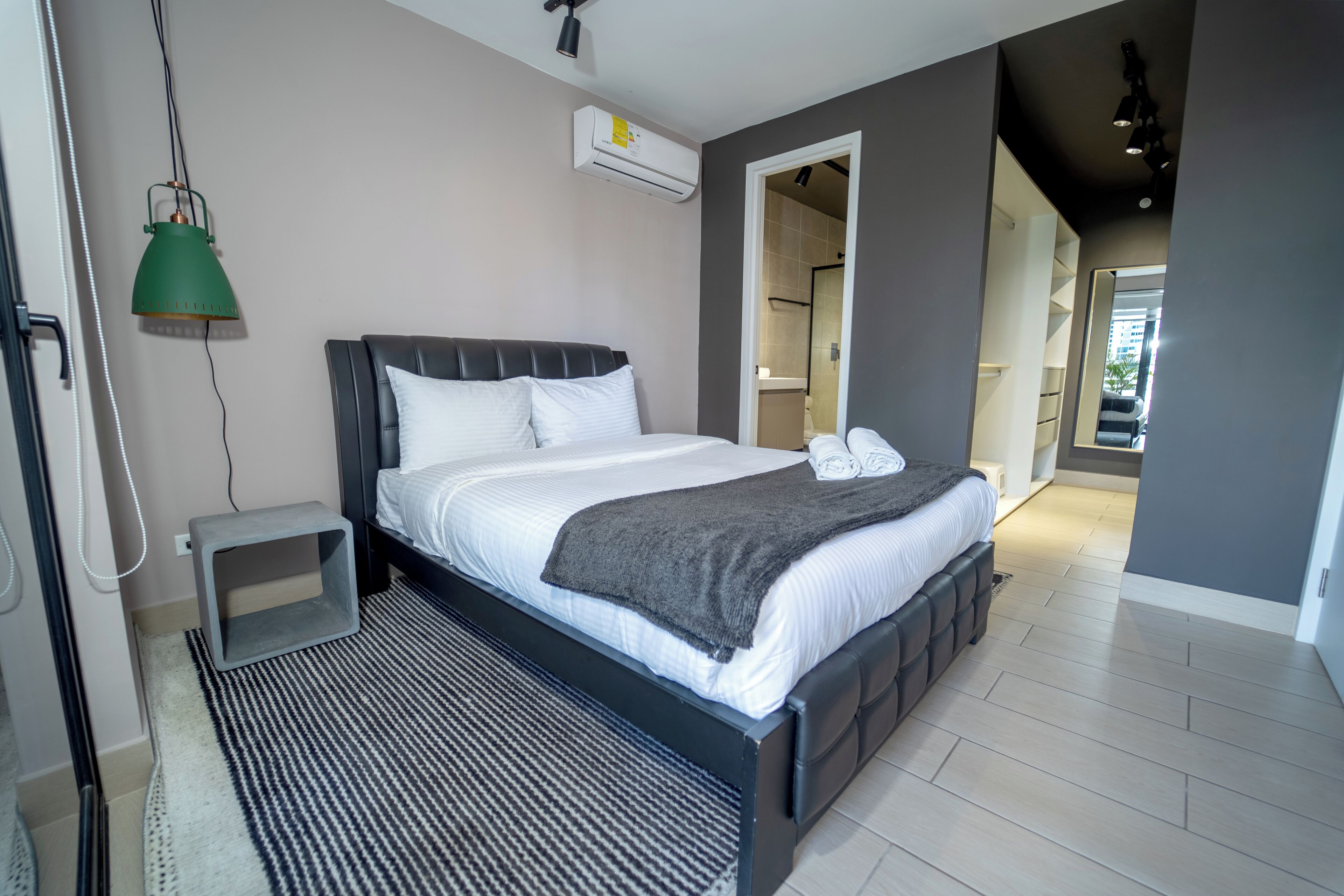 Deluxe Apartment | Seterika/papan seterika, Wi-fi percuma 