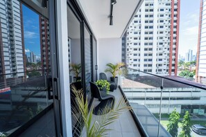 Apartemen Deluks | Pemandangan balkon