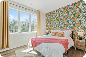 3 bedrooms, iron/ironing board, WiFi, bed sheets - Brand New 3Bed3Bath•Downtown•Spacious•Patio•Modern (Raleigh)