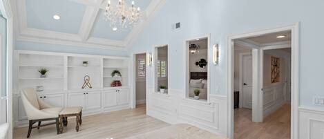 5 bedrooms, WiFi, bed sheets