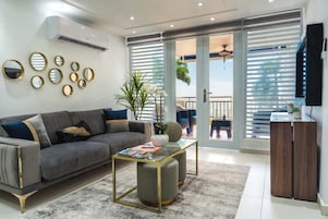 Apartamento, varias camas, balcón, vistas al mar (Isla) | Vistas desde la habitación