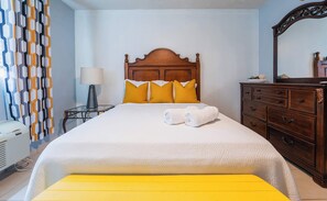 Apartment, Multiple Beds, Kitchen, Pool View (A24828-CEI-COR102)