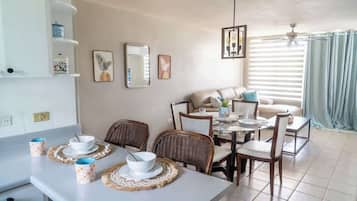 Apartment, Multiple Beds, Kitchen, Pool View (A24828-CEI-COR102) | 3 bedrooms, individually decorated, individually furnished, bed sheets