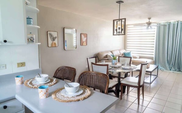 Apartment, Multiple Beds, Kitchen, Pool View (A24828-CEI-COR102) | 3 bedrooms, individually decorated, individually furnished, bed sheets