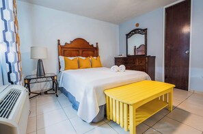 Căn hộ, nhiều giường, bếp, quang cảnh hồ bơi (A24828-CEI-COR102) | 3 phòng ngủ 