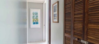 Coral 17 Costa Brava Condo, Pool, 5 Min From Beach