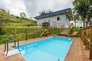 Alberca al aire libre 