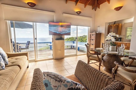 Appartement, plusieurs lits, balcon, vue océan (A24805-CUL-LSIR) | Coin séjour. Le Sirenuse Paradise Haven in Culebra, Island