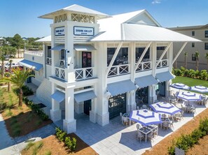 Outdoor dining - Lux/Golf Cart/Pool/Close2Beach (Santa Rosa Beach)