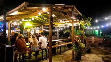 Bar (en el alojamiento)