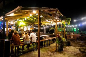 Bar (on property) - Blü Zen, Ideal Couples Stay in Mameyes Rio Grande (Río Grande)