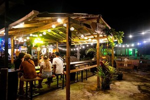 Bar (en la propiedad)