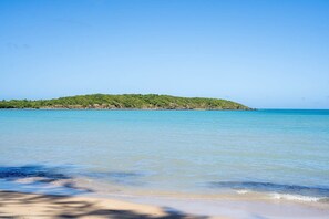 Nálægt ströndinni