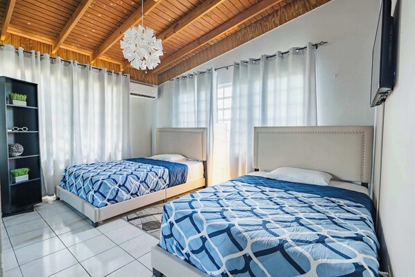 Apartment, Multiple Beds, Balcony, City View (A24802-BAY-XELO) | 2 bedrooms