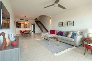 Condo, Multiple Beds, Terrace, Ocean View (Selah) | Living area