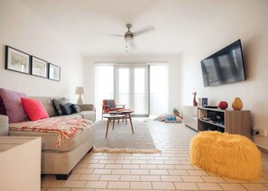 公寓客房, 多張床, 露台, 海景 (Selah) | 起居區