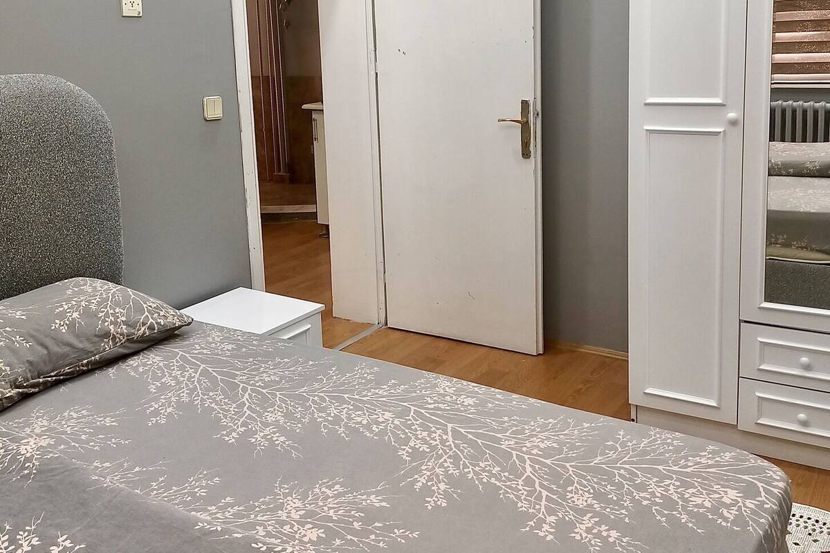 Familien-Suite, Stadtblick | Zimmersafe, Verdunkelungsvorhänge, schallisolierte Zimmer