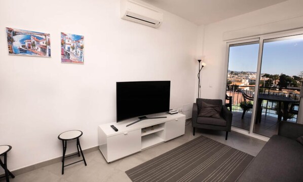 Living area - Apartment in Nerja Near Playa Burriana (Nerja)