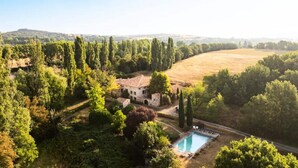 Exterior - House in Reillanne With Pool & Nature Views (Reillanne)