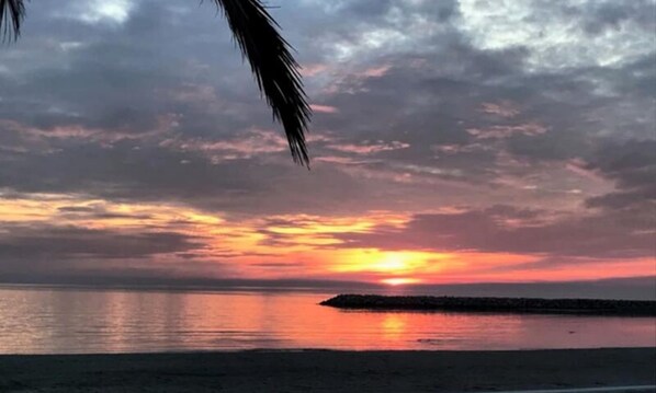 Beach - Apartment in Grau-du-roi With Sea Views (Le Grau-Du-Roi)