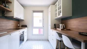 Tủ lạnh, lò vi sóng, lò nướng, máy rửa bát