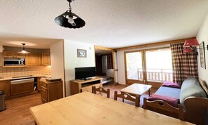 Interior - Dba329 - 1 Bedroom Apartment + Sleeping Alcove - Balcony - Sleeps 6 - 1800 Area (Puy-Saint-Vincent)