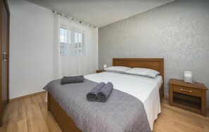 7 chambres, coffres-forts dans les chambres, Wi-Fi gratuit